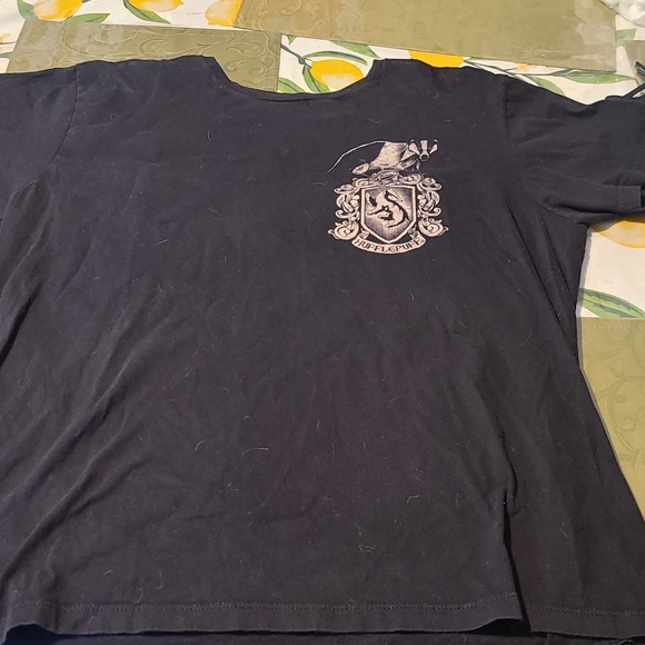 Hufflepuff tshirts - Picture 1 of 7